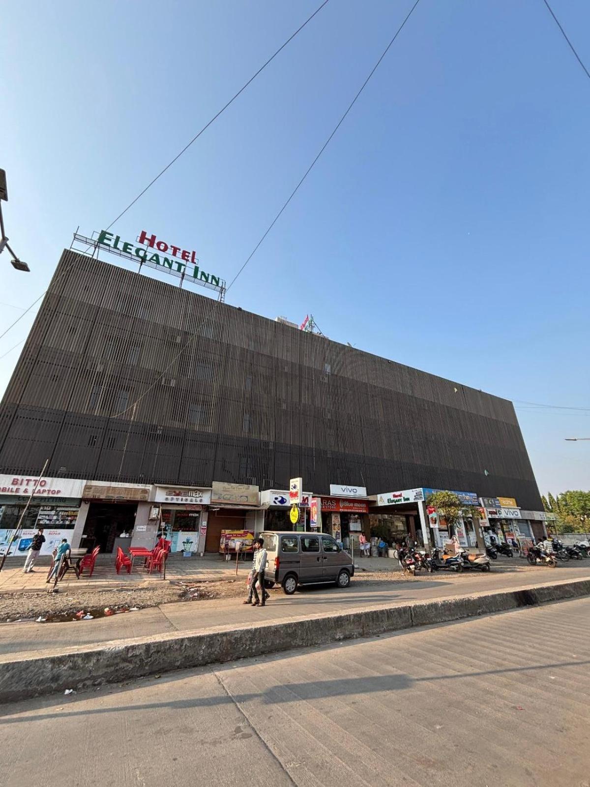 Hotel Elegant Inn สุรัต ภายนอก รูปภาพ